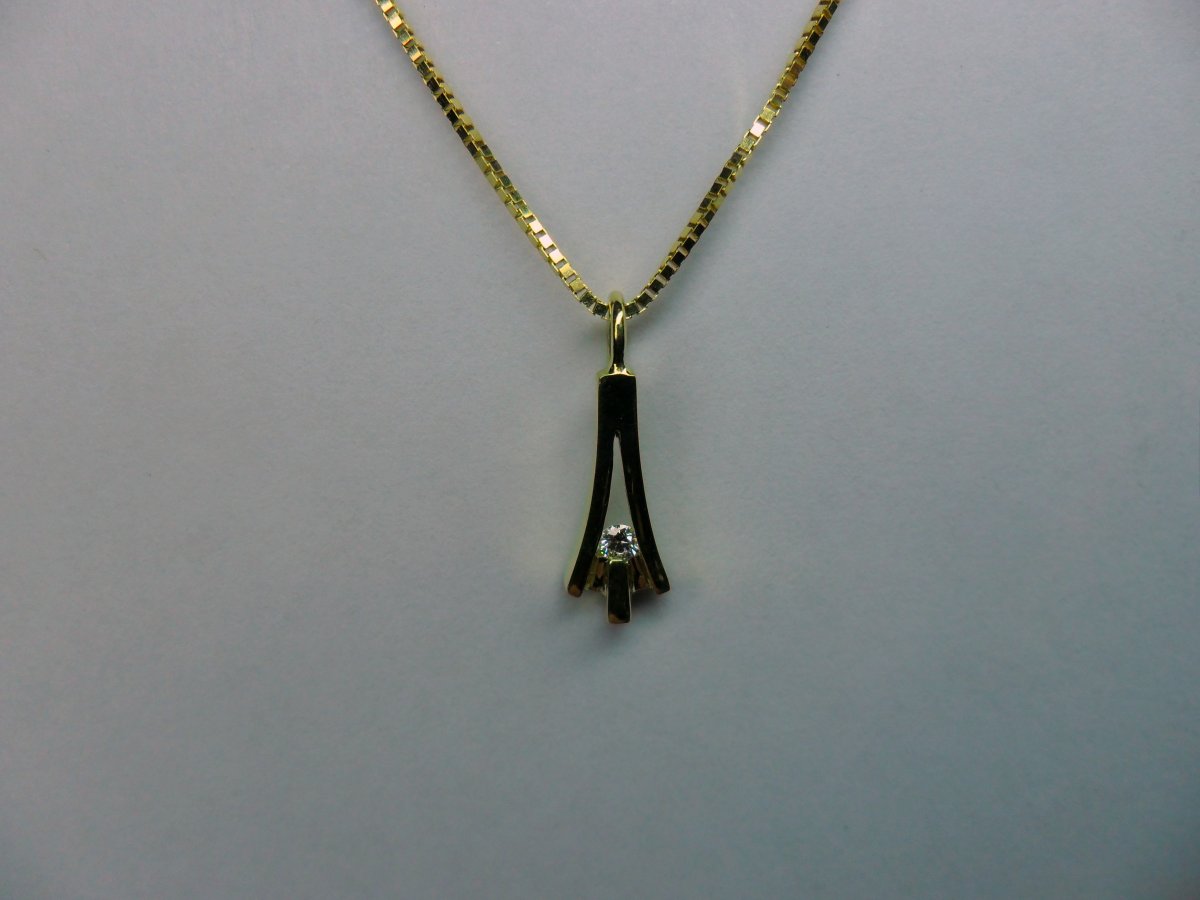 V-Spleet Hanger Geelgoud 0.04 crt.